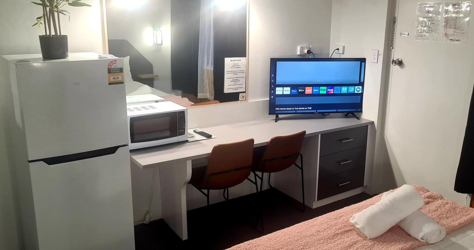 Golden Sands Motor Inn Forster Bagian luar foto